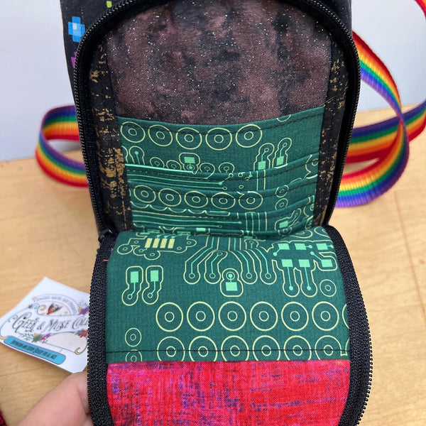 H2O to Go Sling Bag *18 Bit Invaders*