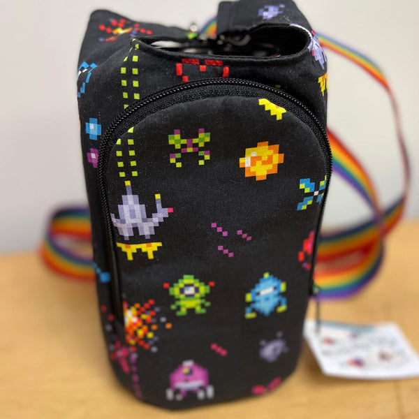 H2O to Go Sling Bag *18 Bit Invaders*