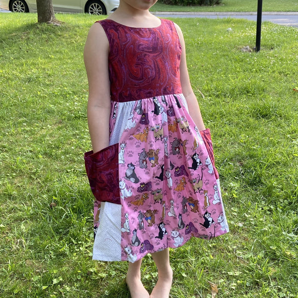 Treasure Style *Cartoon Cats* Dress w/pockets Size 8 *Ready to Ship*